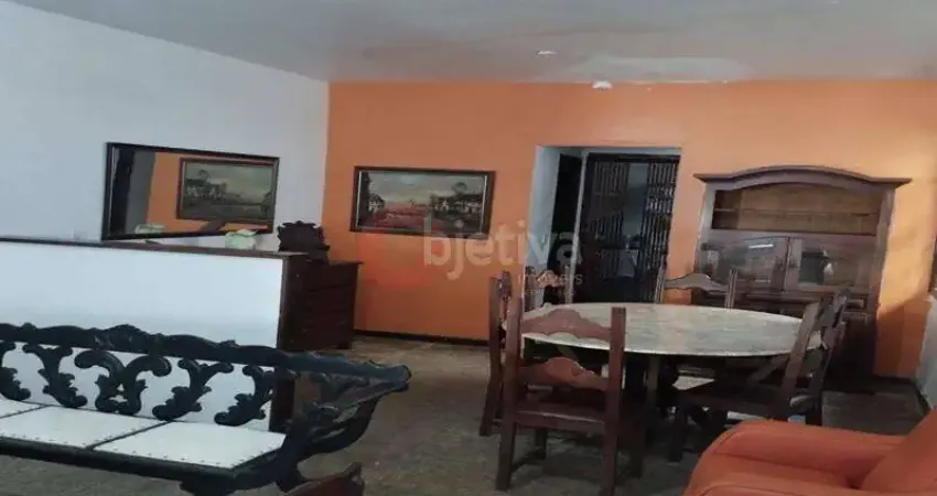 Casa a venda com 4 quartos - Centro - Cabo Frio - Rio de Janeiro