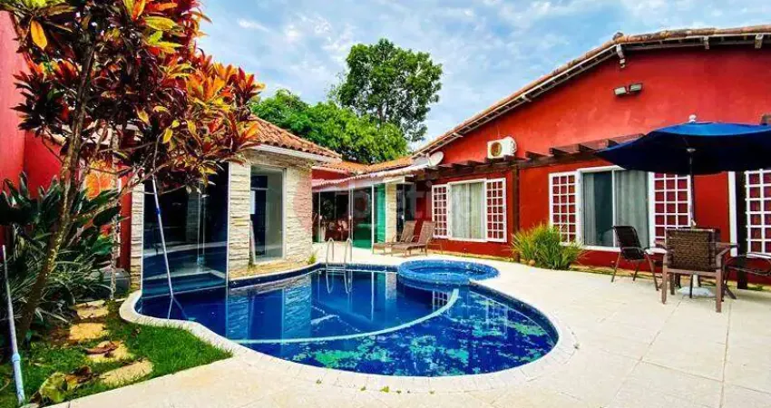 Casa a venda de 4 qtos Cond. Marina Palmer - Praia do Siqueira - Cabo Frio