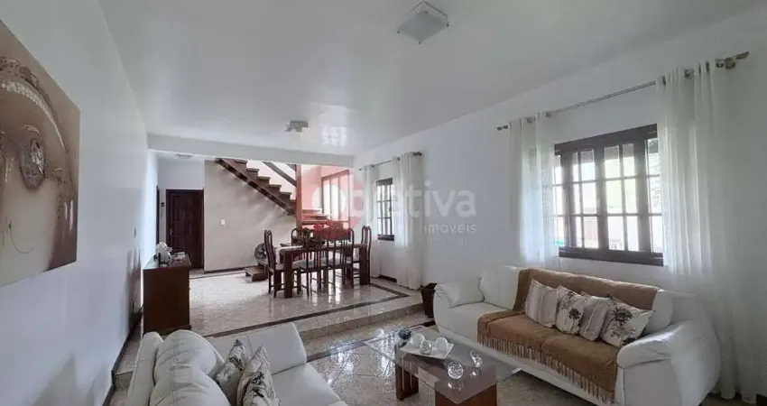 Casa duplex, 5 quartos, 300m², condomínio dos pássaros - cabo frio
