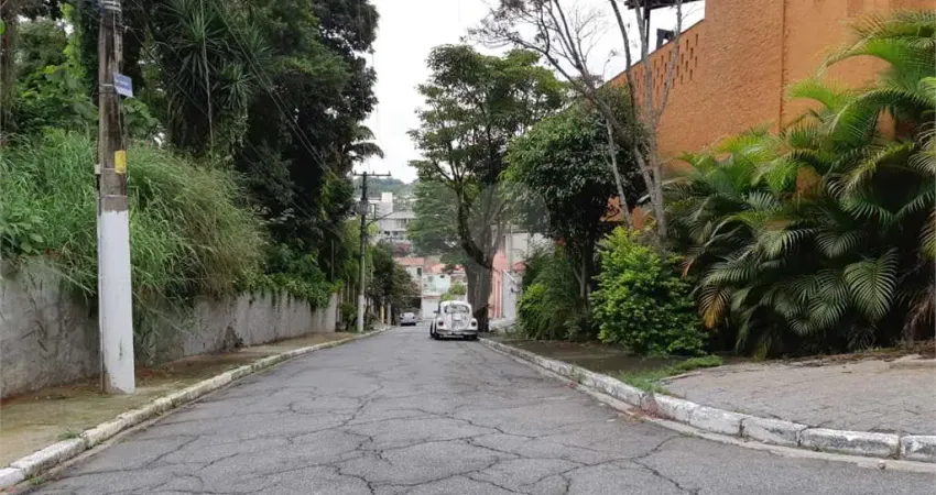 Terreno à venda na Rua Eugênio da Silva, 158, Horto Florestal, São Paulo