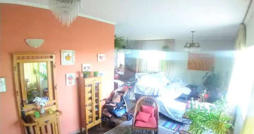 Casa com 3 quartos à venda na Rua Eugênio da Silva, 200, Horto Florestal, São Paulo
