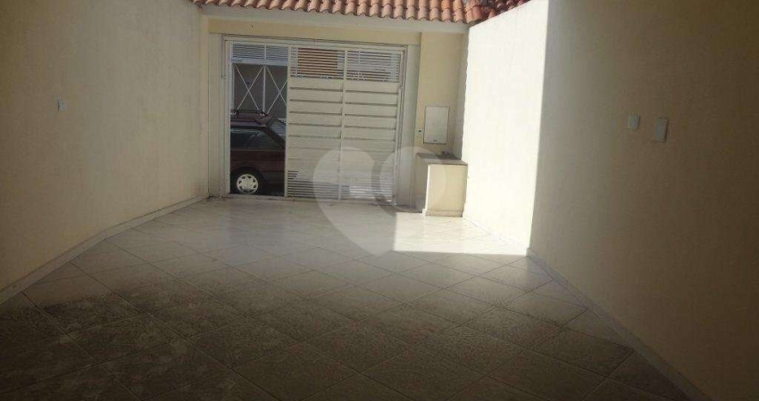 Casa com 3 quartos à venda na Rua Luís Cardamone, 174, Vila Romero, São Paulo