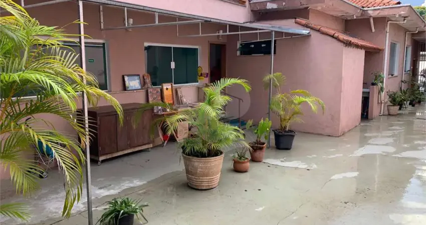 Prédio à venda na Rua Virgílio Rodrigues, 55, Tremembé, São Paulo