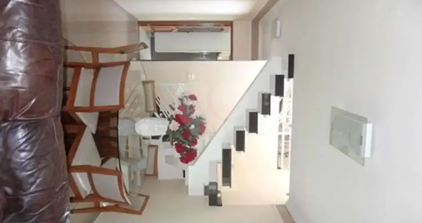 Casa com 3 quartos à venda na Rua Ariosto César, 70, Parada Inglesa, São Paulo