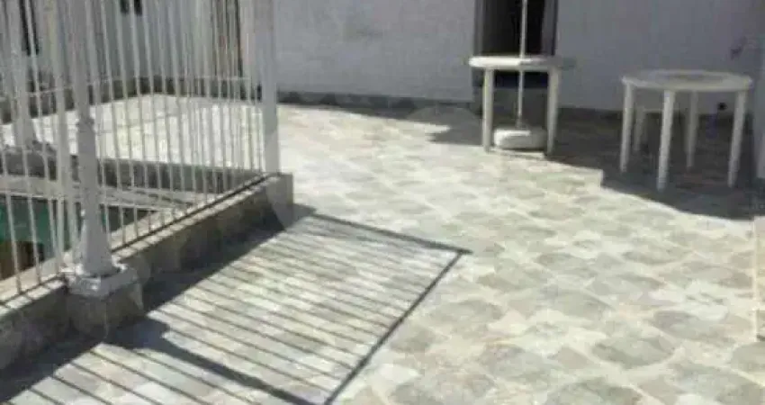 Casa com 2 quartos à venda na Rua Genaro Ferrante, 71, Cambuci, São Paulo