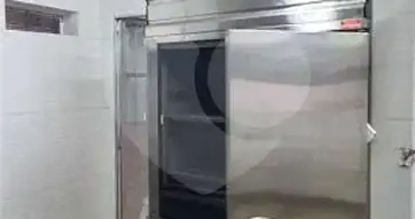 Prédio à venda na Rua Damiana da Cunha, 470, Santa Teresinha, São Paulo