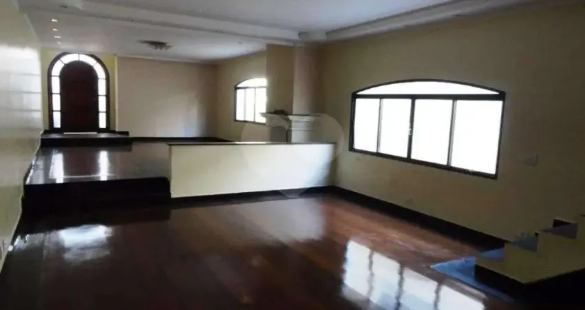 Casa com 3 quartos à venda na Rua Izabel Velho, 142, Vila São Vicente, São Paulo