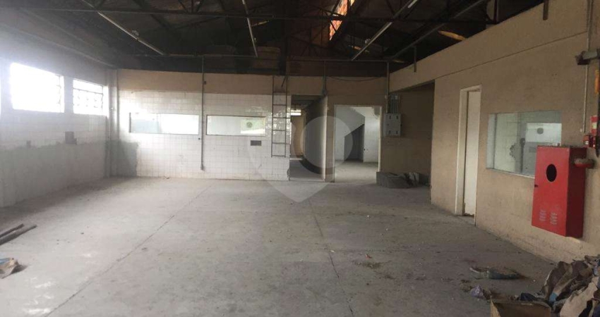 Prédio para alugar na Rua Anhangüera, 847, Barra Funda, São Paulo