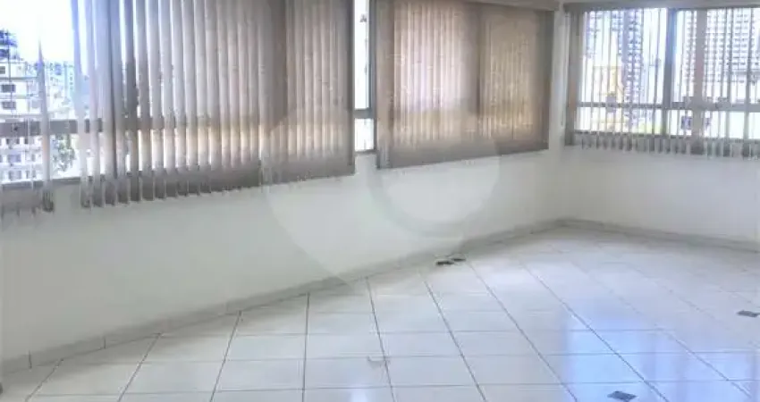 Sala comercial à venda na Rua Frederico Abranches, 389, Vila Buarque, São Paulo