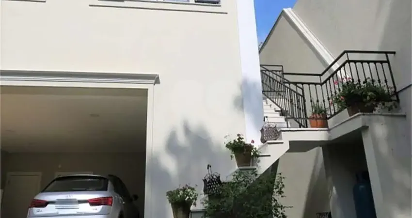 Casa com 3 quartos à venda na Rua Pedrinhas, 167, Vila Inah, São Paulo