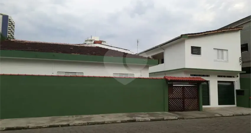 Casa com 3 quartos à venda na Rua Fernão Dias Paes Leme, 165, Jardim Alberto/Silveira, Barueri