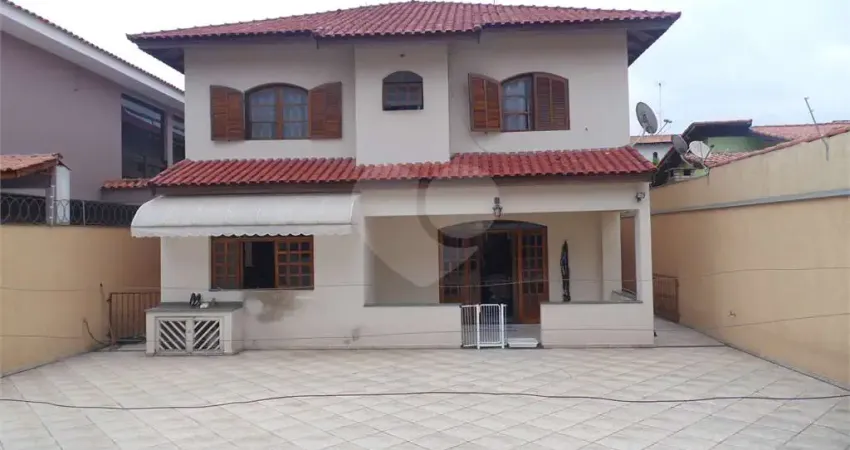 Casa com 4 quartos à venda na Rua Lídia Thomaz, 3, City Bussocaba, Osasco