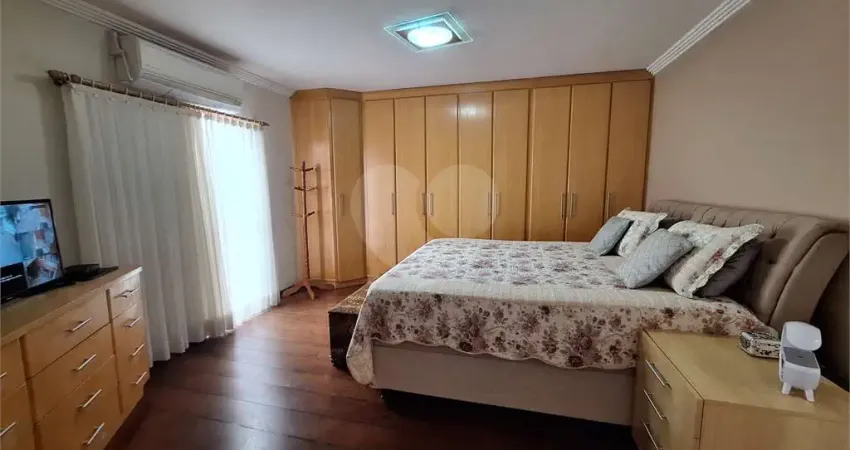 Casa com 3 quartos à venda na Rua César de Souza, 29, Parque Vitória, São Paulo