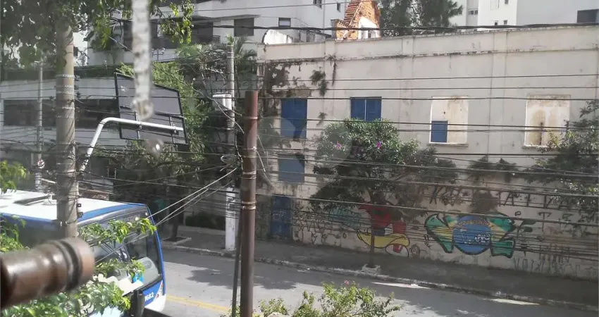 Prédio à venda na Rua Francisca Júlia, 43, Santana, São Paulo