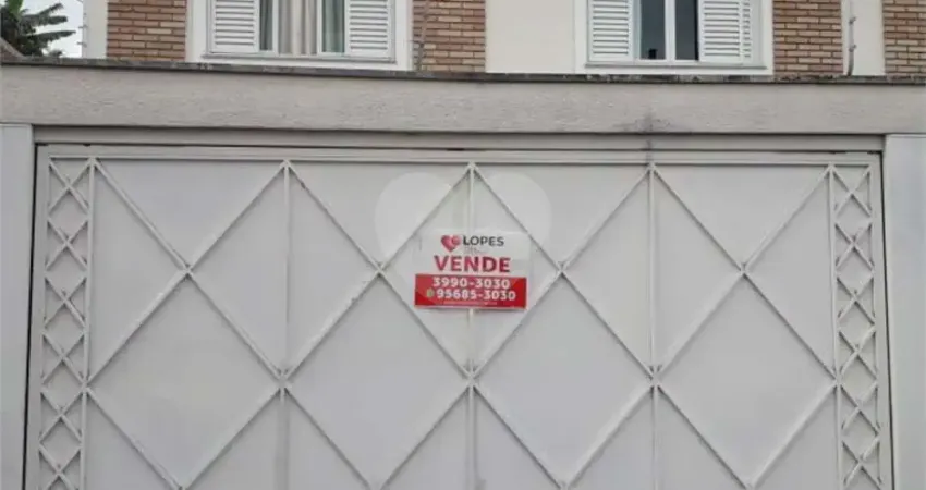 Casa com 3 quartos à venda na Travessa Roberto Santa Rosa, 61, Vila Cruz das Almas, São Paulo