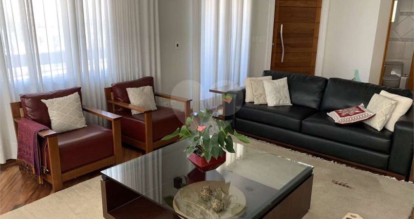 Casa com 5 quartos à venda na Rua Nursia, 306, Jardim São Bento, São Paulo