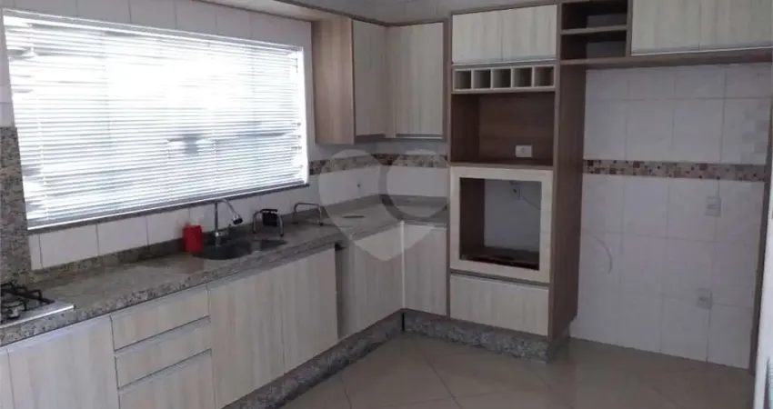 Casa com 3 quartos à venda na Rua Francisco Nunes Siqueira, 256, Vila Hermínia, São Paulo