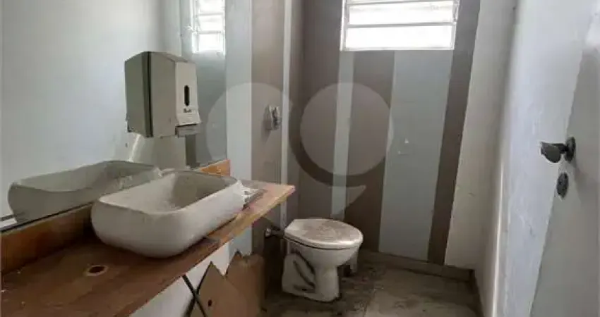 Casa com 3 quartos para alugar na Avenida Portugal, 934, Brooklin Paulista, São Paulo