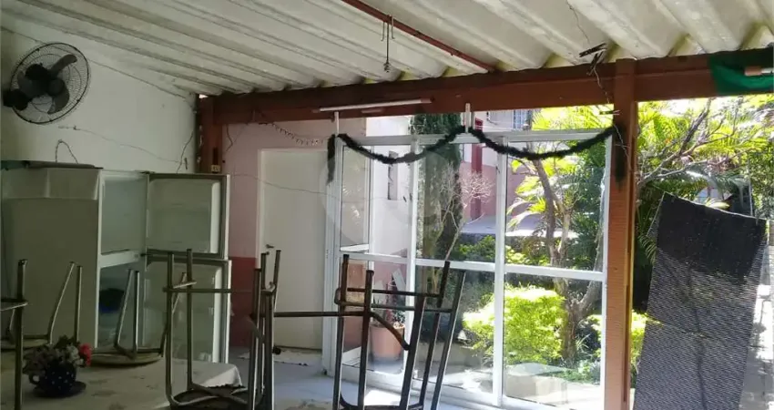 Casa com 2 quartos à venda na Rua Doutor Valentim Bouças, 296, Vila Mazzei, São Paulo
