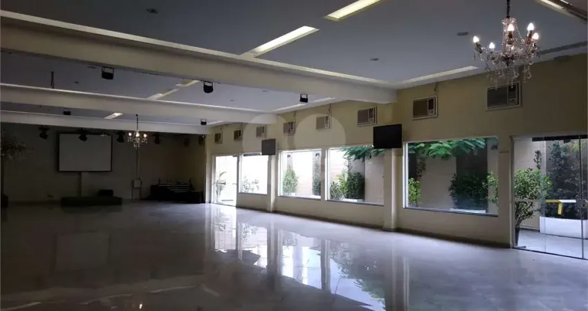 Prédio à venda na Rua Victório Primon, 350, Limão, São Paulo