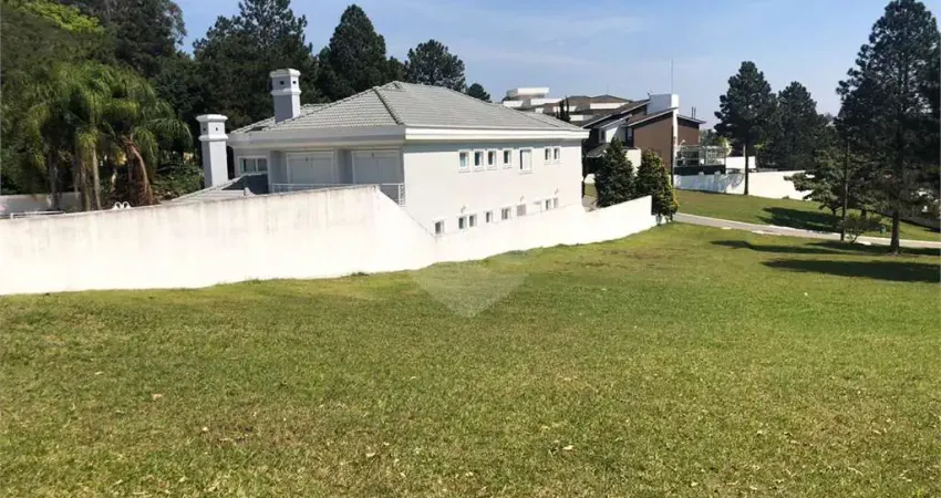 Terreno em condomínio fechado à venda na Alameda Mangabeira, 738, Residencial Morada dos Lagos, Barueri