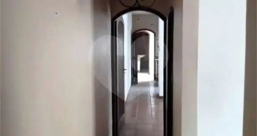 Casa com 3 quartos à venda na Rua Viana do Castelo, 384, Vila Califórnia, São Paulo