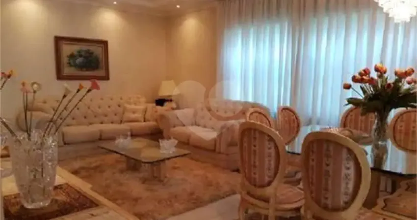 Casa com 3 quartos à venda na Rua Caitezal, 103, Água Fria, São Paulo