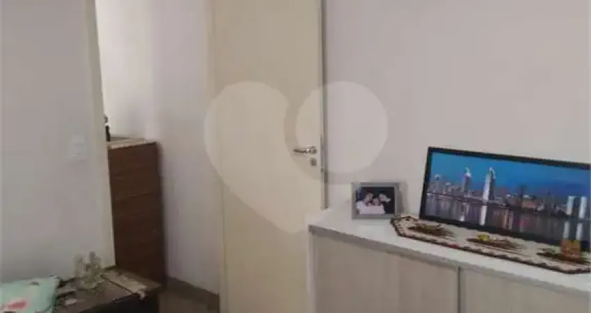 Casa com 2 quartos à venda na Rua da Grota, 299, Vila Gustavo, São Paulo