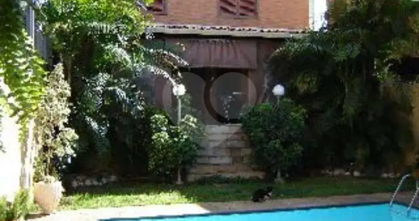 Casa com 4 quartos à venda na Rua Dom Bernardo Nogueira, 755, Vila Gumercindo, São Paulo