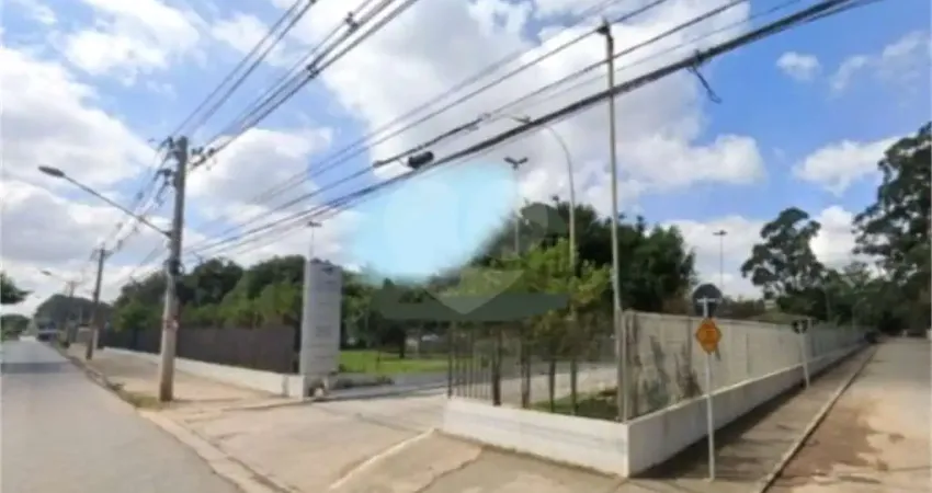 Barracão / Galpão / Depósito para alugar na Avenida Orlanda Bergamo, 1, Cumbica, Guarulhos