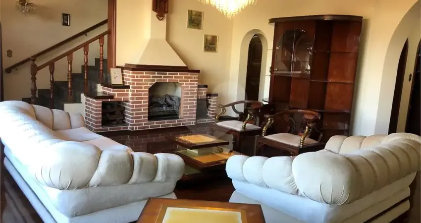 Casa com 5 quartos à venda na Rua Almir de Carvalho, 234, Vila Albertina, São Paulo