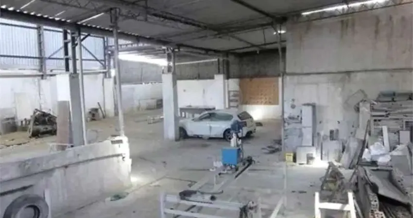 Barracão / Galpão / Depósito à venda na Rua Guian, 660, Vila Campestre, São Paulo