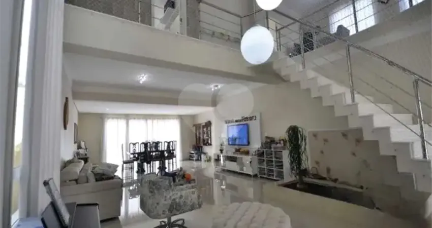 Casa em condomínio fechado com 4 quartos para alugar na Alameda Jequitibá, 219, Adalgisa, Osasco