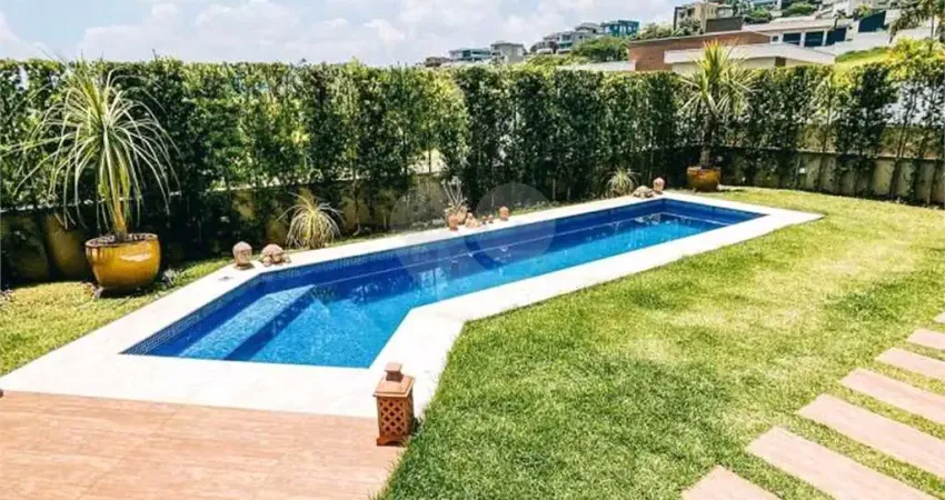 Casa em condomínio fechado com 4 quartos à venda na Alameda das Aroeiras, 189, Alphaville, Santana de Parnaíba