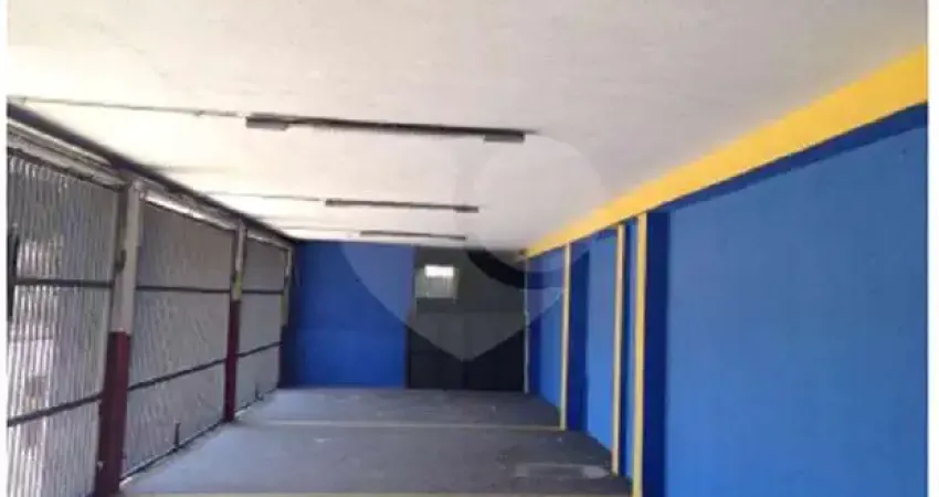 Barracão / Galpão / Depósito à venda na Rua Pedro Álvares Cabral, 400, Luz, São Paulo