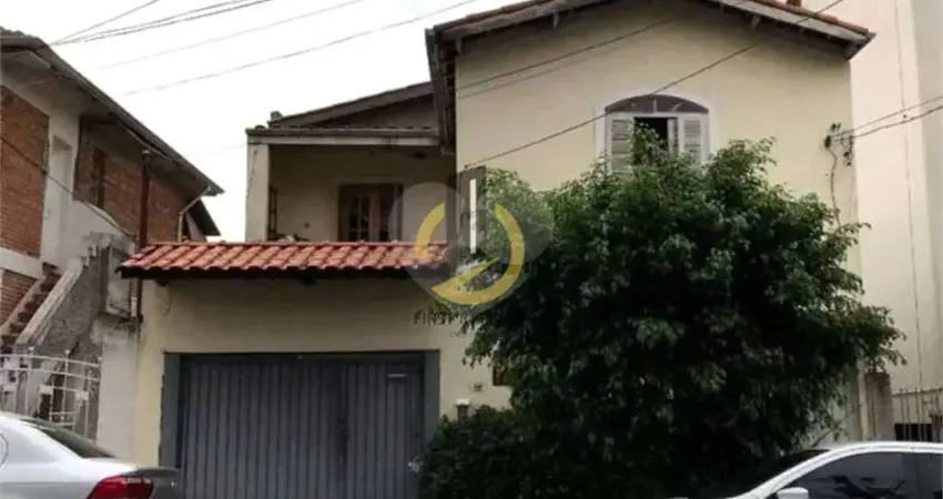 Casa com 3 quartos à venda na Rua Joaquim Piza, 110, Cambuci, São Paulo