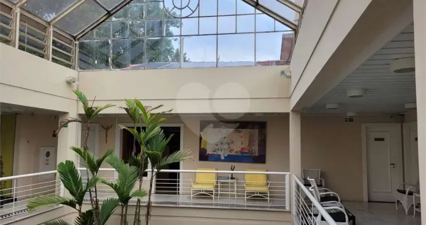 Casa para alugar na Avenida Brasil, 622, Jardim América, São Paulo