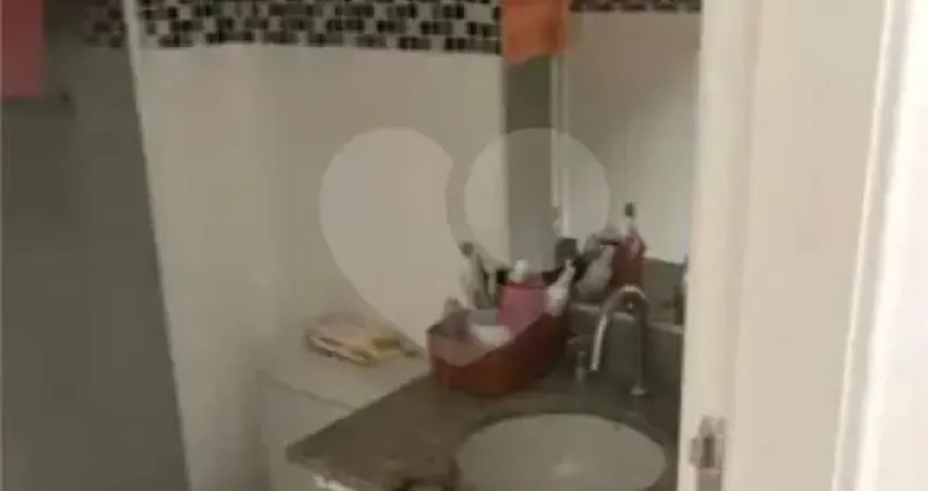 Apartamento com 2 quartos à venda na Rua Teresina, 645, Vila Bertioga, São Paulo