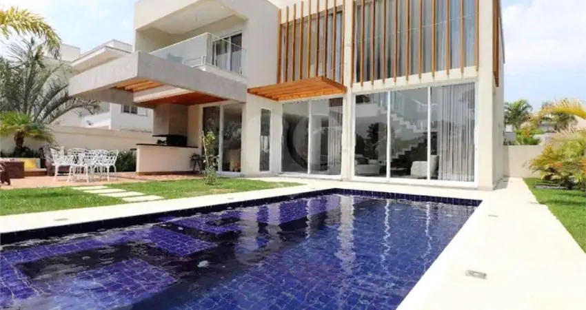 Casa em condomínio fechado com 4 quartos à venda na Alameda dos Ipês-amarelos, 967, Granja Viana, Carapicuíba