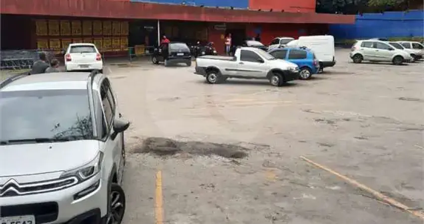 Barracão / Galpão / Depósito à venda na Avenida Ragueb Chohfi, 2270, Parque São Lourenço, São Paulo