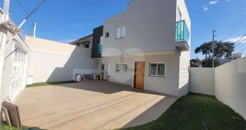 Casa com 3 quartos à venda na Rua Caucaso, 1047, Parque Novo Oratório, Santo André