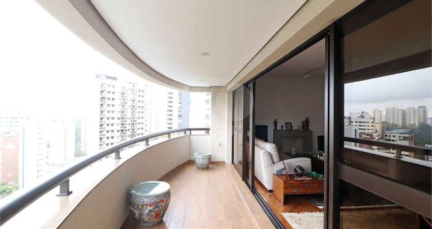 Apartamento com 4 quartos à venda na Rua Iubatinga, 391, Vila Andrade, São Paulo