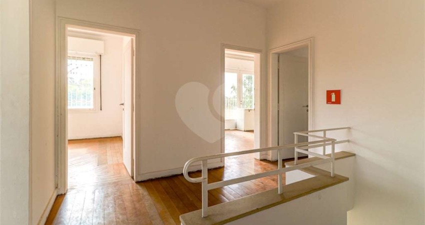 Casa com 4 quartos à venda na Rua Itápolis, 703, Pacaembu, São Paulo