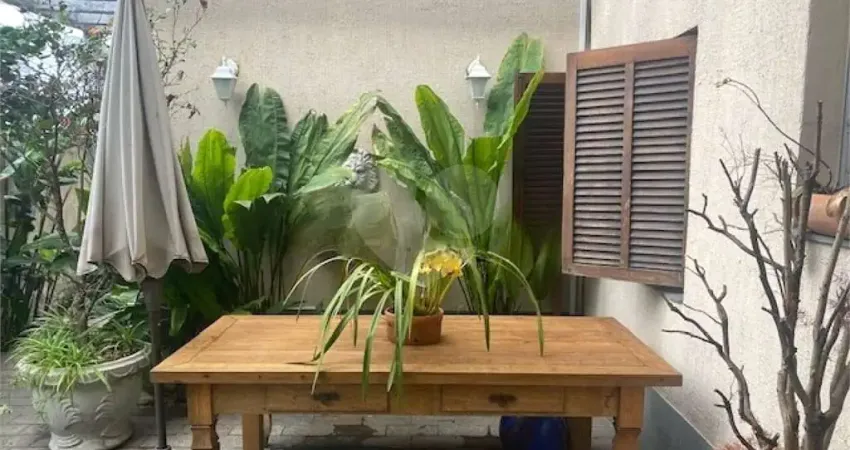 Casa em condomínio fechado com 5 quartos à venda na Rua Frei Machado, 39, Jardim São Bento, São Paulo