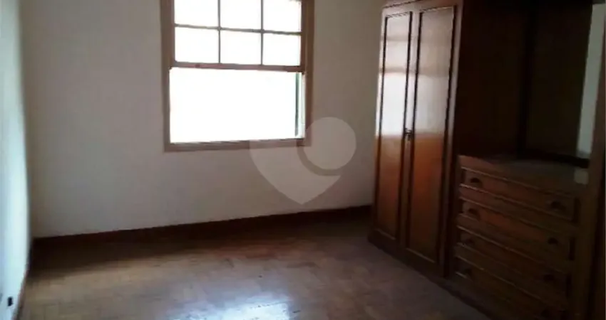 Casa com 3 quartos à venda na Rua Engenheiro Toledo Malta, 51, Saúde, São Paulo