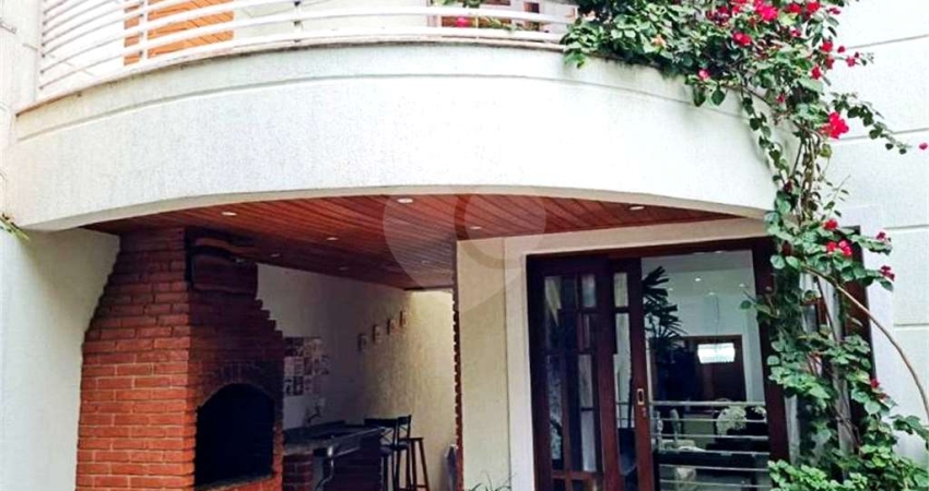 Casa com 3 quartos à venda na Rua Eugênio da Silva, 186, Horto Florestal, São Paulo