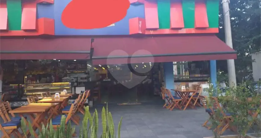 Barracão / Galpão / Depósito à venda na Rua Voluntários da Pátria, 3670, Santana, São Paulo