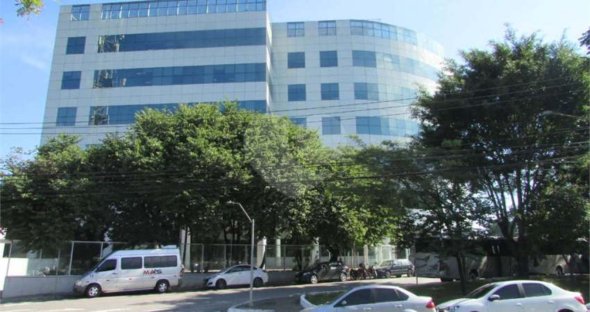 Casa comercial para alugar na Rua Samaritá, 1117, Jardim das Laranjeiras, São Paulo