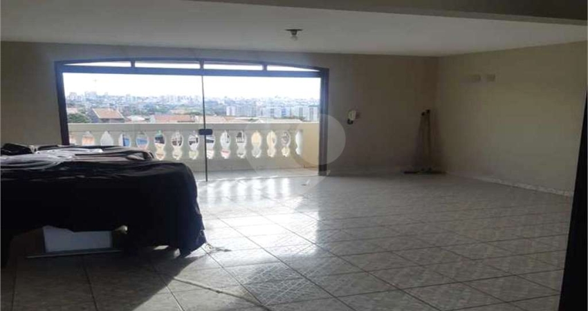 Apartamento com 3 quartos à venda na Rua Célio Barbosa, 280, Vila Santa Terezinha, Várzea Paulista
