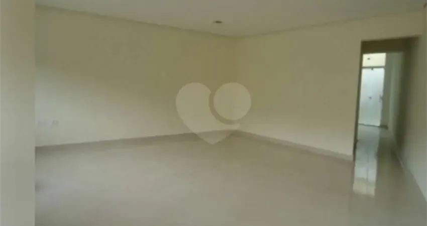 Casa com 3 quartos à venda na Avenida Vicente José de Carvalho, 69, Vila Pedra Branca, São Paulo